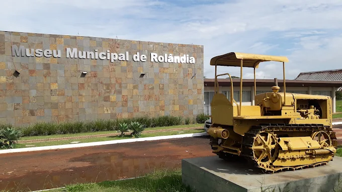 MUSEU HISTÓRICO DE ROLÂNDIA